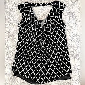 White House Black Market XS Cowell Neck Top